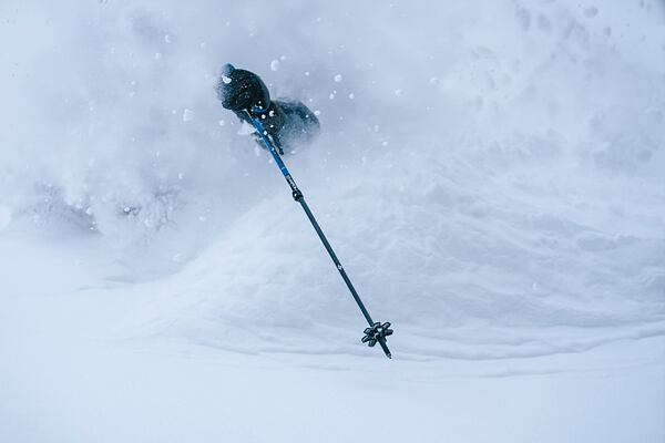 jake-hole-vzit-na-skialp-04
