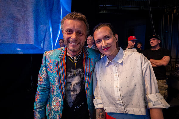 Diane Messner, maželka (vpravo) a Honza "Tráva" Trávníček při setkání v rámci projektu The Final Expedition